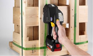 Outil de cerclage à main MB820 sur batterie 16-19mm (5/8" à 3/4") pour feuillard PET et PP avec batterie et chargeur
