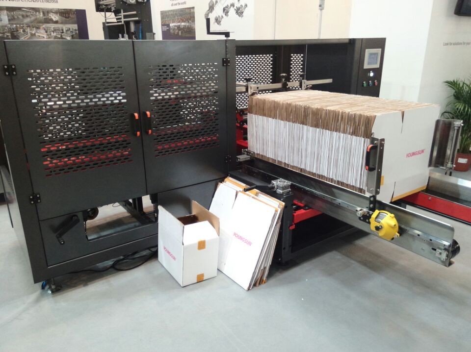 Formeuse de cartons AUTOBOX table de travail horizontale